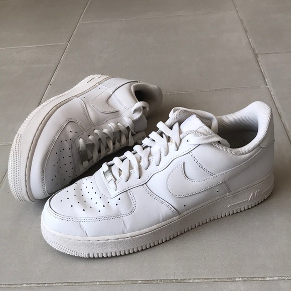 NIKE Air Force 1 '07 Mens White Shoes | 12 - Picture 2 of 14